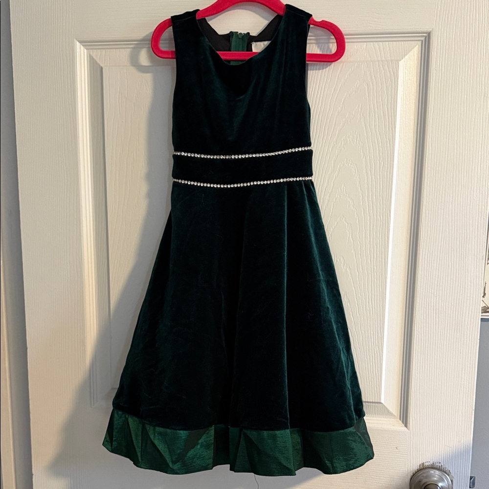 Elegant Green Velvet Kids Dress